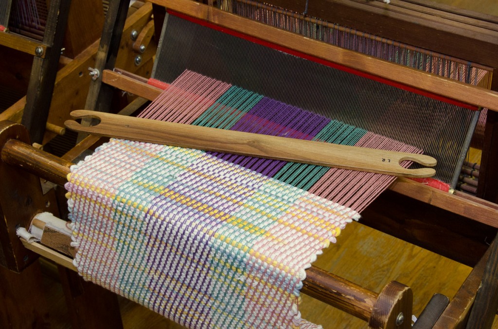 Four-harness Loom