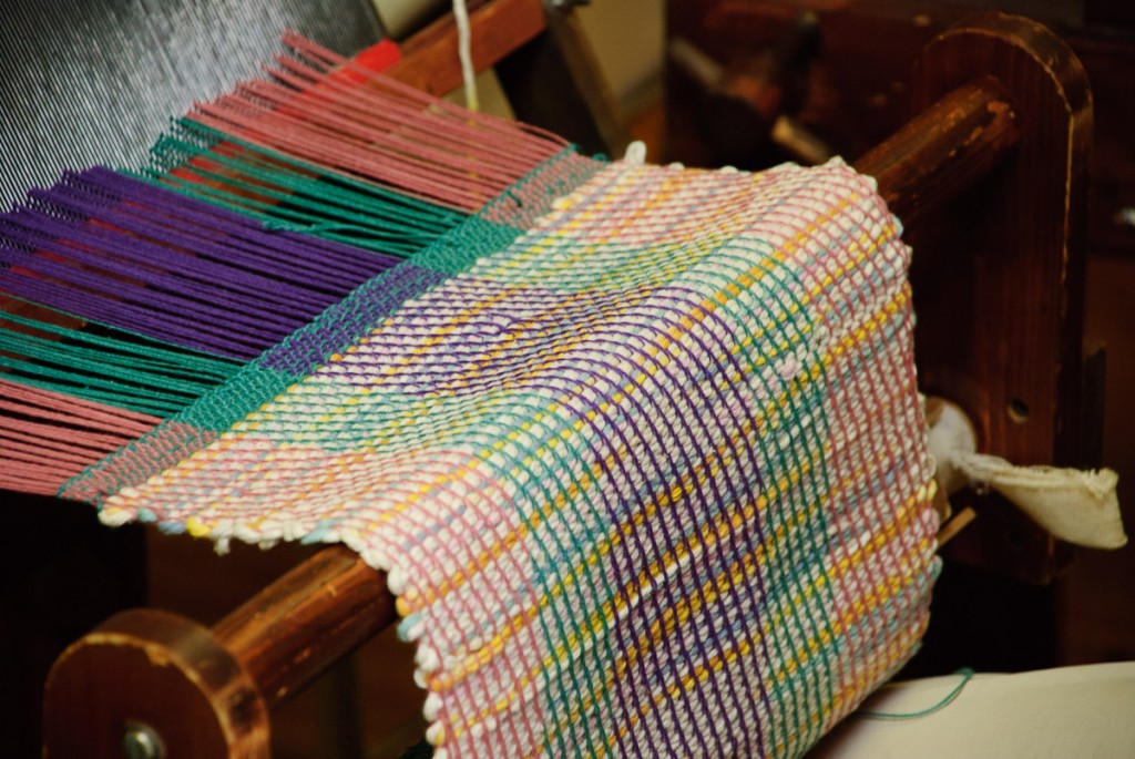 Four-harness Weaving